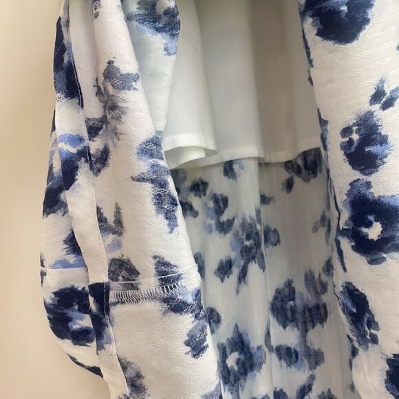 NEW Without Tag Blue And White Floral Midi Skirt - Picture 2 of 6
